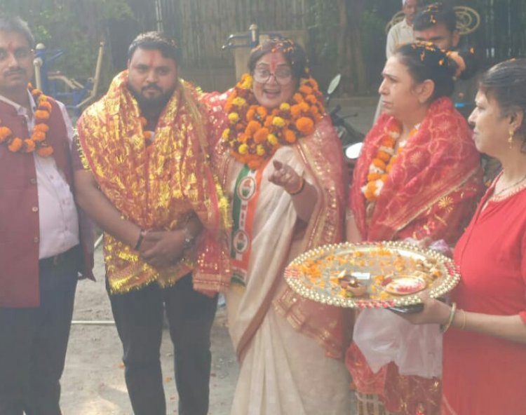 एमसीडी चुनाव के लिए नामांकन के अंतिम दिन उमड़ी भीड़