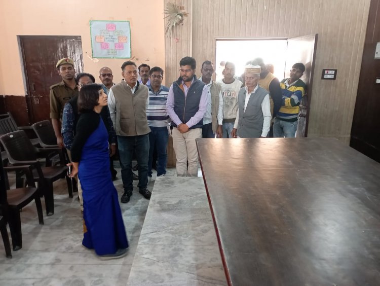 निरीक्षण में खामियां मिलने पर सीडिओ ने खण्ड विकास अधिकारी भरखनी का वेतन पर अग्रिम आदेशों तक लगाई रोक