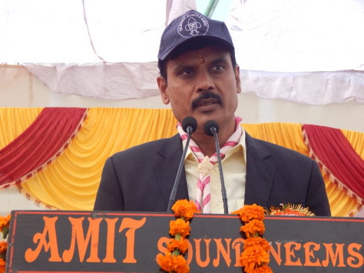 स्काउट, गाइड में बच्चों को चरित्र निर्माण, अनुसाशन, स्वास्थ्य के प्रति जागरूक रहने, सेवा भाव एवं देश प्रेम की भावना की सीख दी जाती है :- जिलाधिकारी