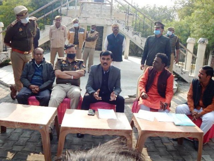 रूइयागढी स्मारक की लाईटों को लगवाने के साथ स्मारक की मरम्मत एवं रंग रोगन कराना सुनिश्चत करेंः-डीएम