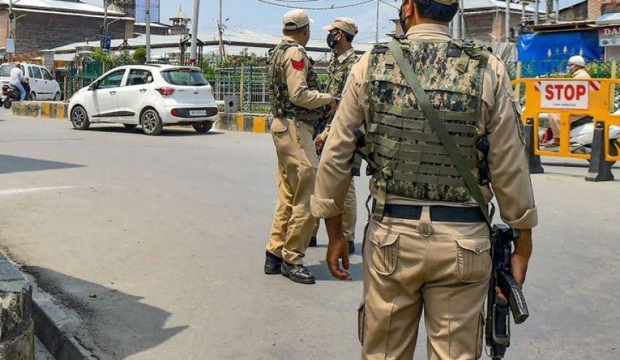जम्मू-कश्मीर के पुंछ जिले में संदिग्ध गतिविधि का पता चलने के बाद तलाशी अभियान जारी