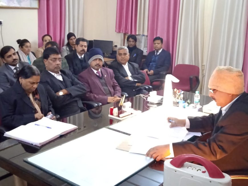 राष्ट्रीय लोक अदालत सफल बनाने के लिए  जिला जज ने न्यायिक अधिकारियों को दिए निर्देश