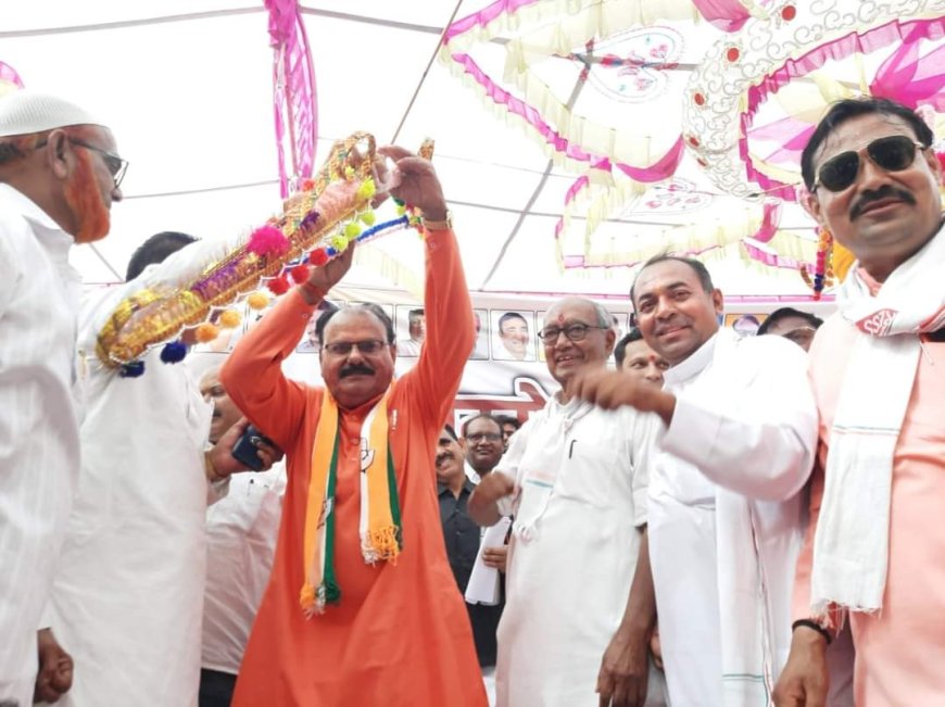 भाजपा के पूर्व सांसद मकन सिंह ने थामा कांग्रेस का हाथ