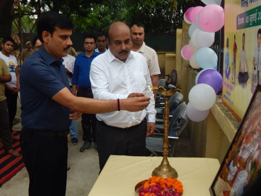ऊंचा उड़ने के लिए, पंख खोल पर रखें, कसौटी वक्त की है, हौसला बना कर रखेंः डीएम