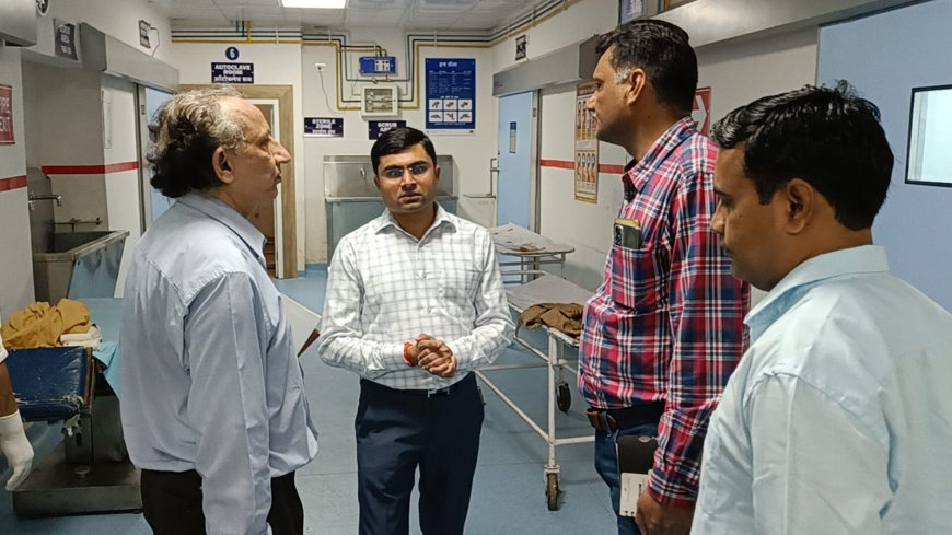 कलेक्टर श्री तरूण राठी ने जिला चिकित्सालय का किया औचक निरीक्षण