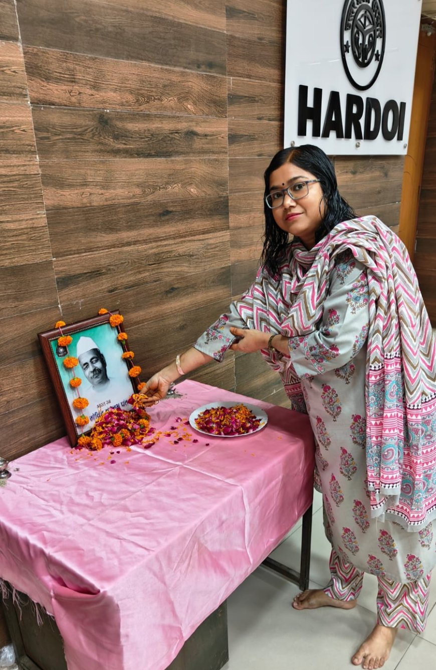 एडीएम ने पुष्प अर्पित कर पंडित गोविंद बल्लभ पंत को किया नमन