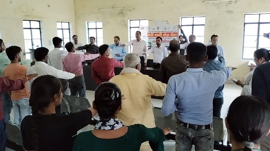 विभिन्न विकासखंडों में नेहरू युवा केन्द्र शाहजहाँपुर व युवा कल्याण विभाग की सहभागिता से आयोजित हुए ब्लॉक स्तरीय मेरी माटी मेरा देश कार्यक्रम