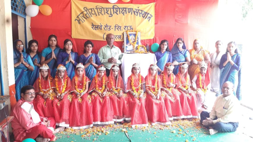 नौदेवियों को लंहगा चुन्नी के साथ पायल,चूड़ी ,मुकुट, माला पहना कर कराया सामूहिक फलाहार पूर्ण विधि विधान से 151 कन्याओं का पूजन कर कराया फलाहार