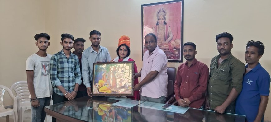 नारी वन्दन सम्मेलन सफलता पूर्वक सम्पन्न होने पर पालिकाध्यक्ष श्वेता चौधरी का किया स्वागत