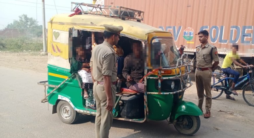 क्षेत्राधिकारी यातायात द्वारा थाना कोतवाली नगर क्षेत्रान्तर्गत जलेसर रोड पर चैकिंग अभियान चलाकर की गई चेकिंग