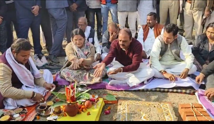 67 करोड़ 34 लाख की लागत से बनेगा आंझी आलमनगर मार्ग, उच्च शिक्षा राज्य मंत्री और सांसद ने किया भूमि पूजन