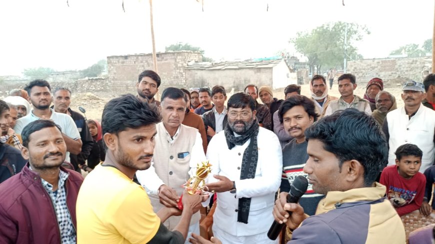 मोबाइल युग में महत्वपूर्ण हो गया है खेलों का आयोजन: किरार, बमौरी विधानसभा क्षेत्र के टीली में हुआ क्रिकेट स्पर्धा का समापन