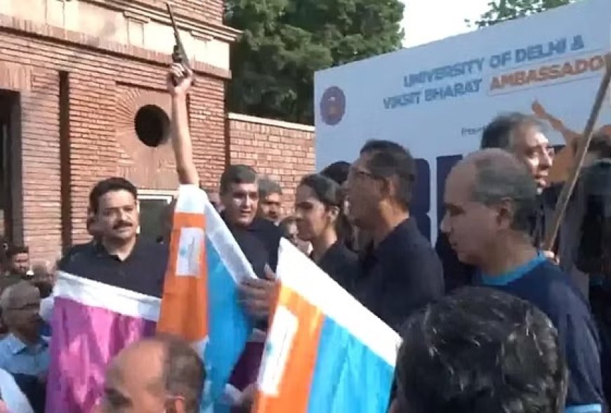 दिल्ली विश्वविद्यालय में 'रन फॉर विकसित भारत' का आयोजन