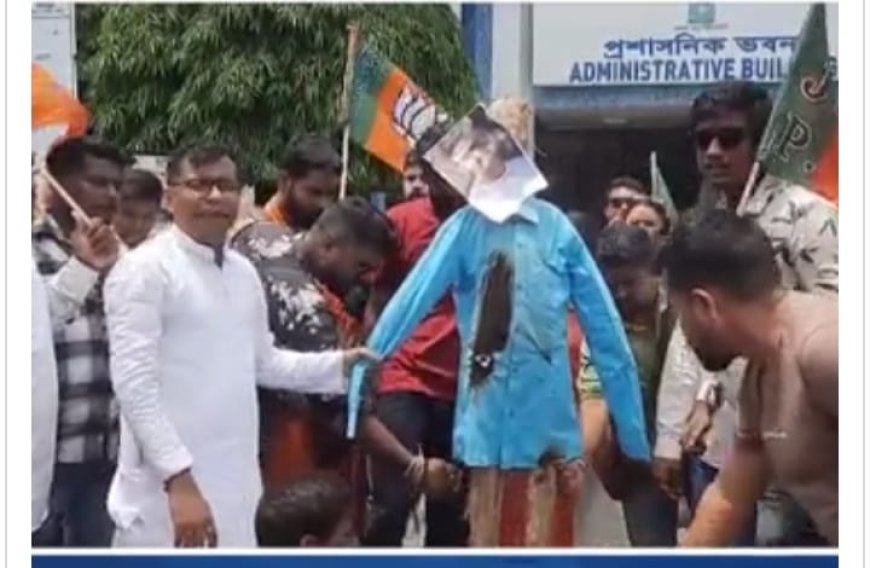 नॉर्थ बंगाल यूनिवर्सिटी में हो रही छात्रा के लिए इंसाफ की मांग
