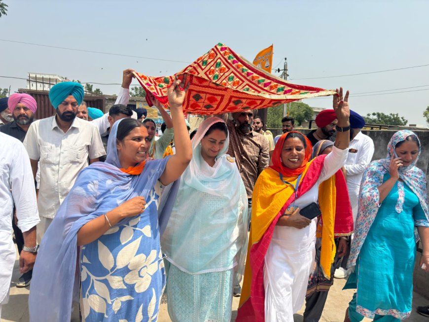 कांग्रेस-आप अपने-अपने मजबूत पकड़ वाले इलाकों में कमजोर उम्मीदवार उतारकर लोकसभा सीटें आपस में बांटना चाहते हैंः बीबा हरसिमरत कौर बादल