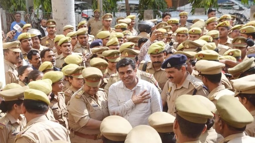 कड़ी सुरक्षा में कोर्ट पहुंचे इरफान बोले- मैं जिंदा हूं, फिर टला फैसला, अब 1 जून को होगी सुनवाई