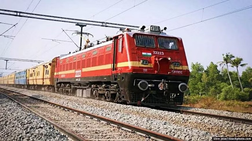 रेवाड़ी से चलने वाली 18 स्पेशल ट्रेनों को किया गया नियमित