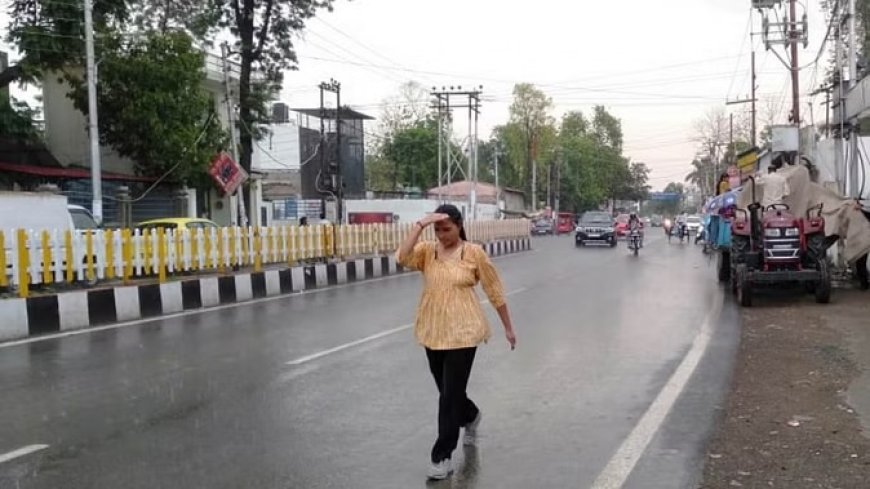 गर्मी के बीच दिल्ली-एनसीआर में हुई हल्की बूंदाबांदी