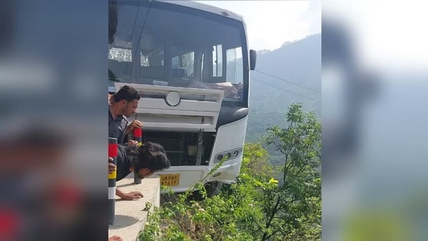 केदारनाथ से लौट रही यात्रियों से भरी बस हुई हादसे का शिकार