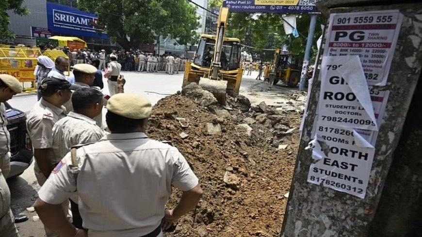 एमसीडी का बड़ा एक्शन, अतिक्रमण पर गरजे बुलडोजर; जेई बर्खास्त और एई निलंबित