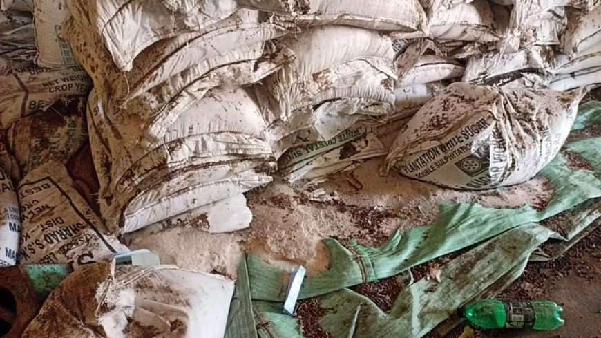 विभागीय लालफीताशाही की भेंट चढ़ी करोड़ों रुपयों की चीनी, अब भी नहीं हो पा रहा निस्तारण