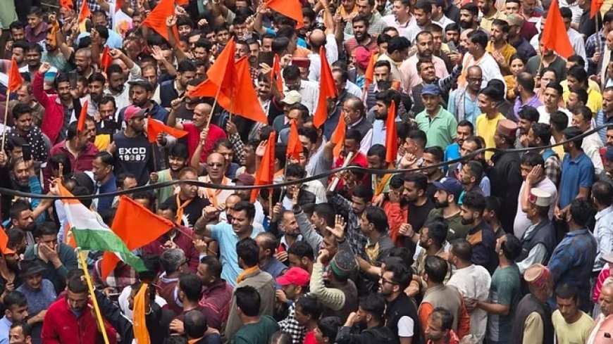 हिमाचल संजौली मस्जिद विवाद में नेरवा में हिंदू संगठनों का प्रदर्शन