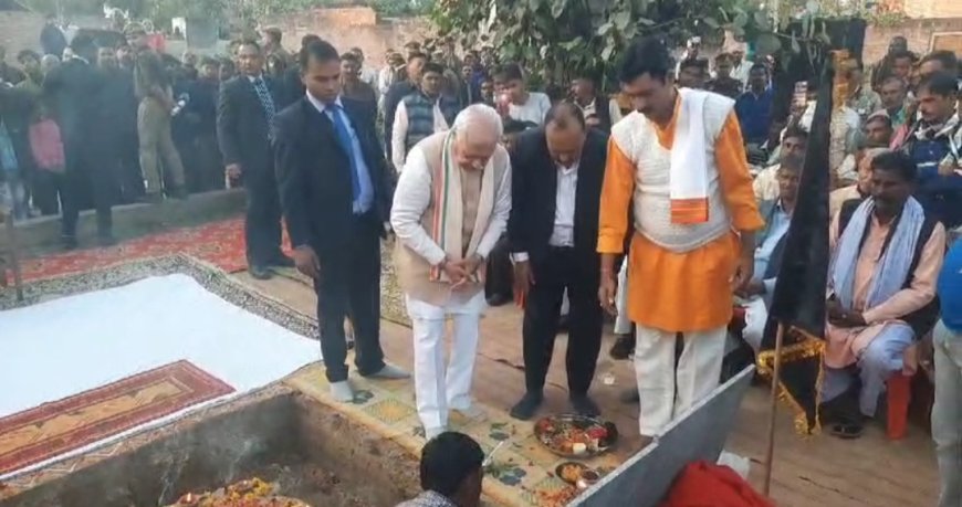 राज्यपाल आरिफ मोहम्मद खान ने नवग्रह शनि धाम का भूमि पूजन किया शाहाबाद ब्लॉक की ग्राम पंचायत बासित नगर में हुआ भूमि पूजन