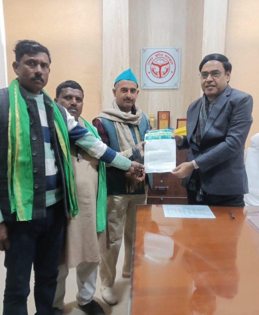 किसान शक्ति महासभा संगठन के कार्यकर्ताओ ने कृषि निदेशक को सौपा ज्ञापन