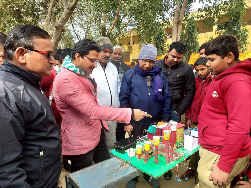 नववर्ष के उपलक्ष्य में पीबीआर इण्टर कालेज गौसगंज में गणित विज्ञान प्रदर्शनी का किया गया आयोजन
