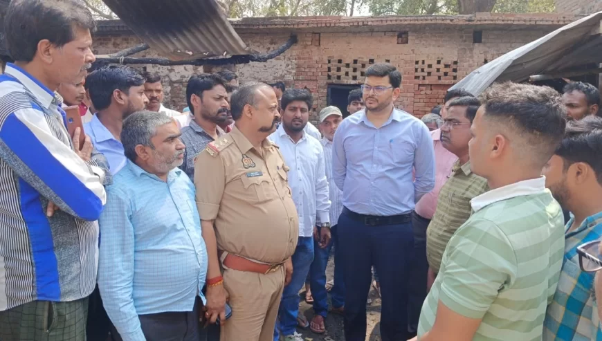 सुलतानपुर: कादीपुर नगर में अज्ञात कारणों से लगी भीषण आग में कई दूकाने जलकर खाक, लाखों का हुआ नुकसान