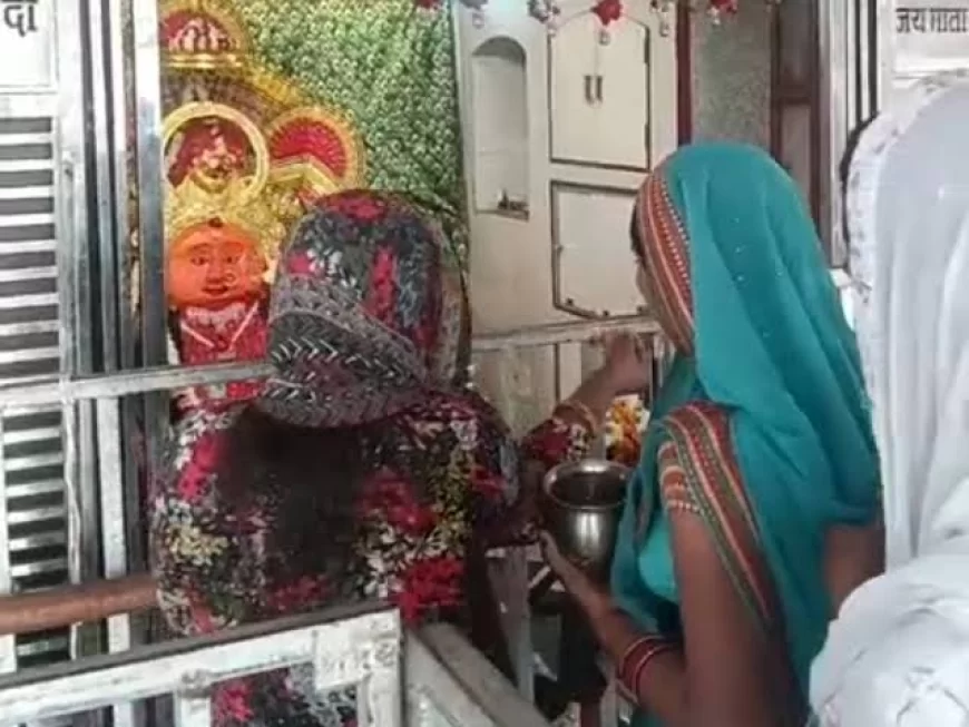 चैत्र नवरात्र के पहले दिन मंदिरों में उमड़े श्रद्धालु, घर-घर हुई देवी की गई पूजा अर्चना