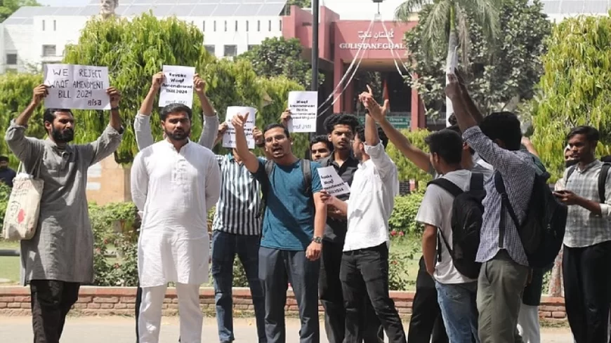 जामिया के छात्र नेताओं ने बिल का किया विरोध, जामा मस्जिद से लेकर अन्य स्थानों पर तैनात रही पुलिस