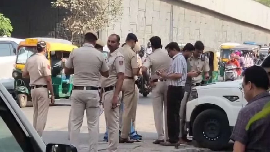 प्रॉपटी डीलर की गोली मारकर हत्या, बीच सड़क 8 से 10 राउंड फायरिंग; गोलियों की तड़तड़ाहट से गूंजा इलाका