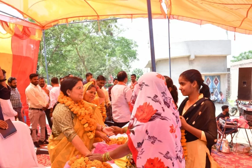 उच्च शिक्षा राज्य मंत्री रजनी तिवारी की अध्यक्षता में हुआ ग्राम चौपाल का आयोजन