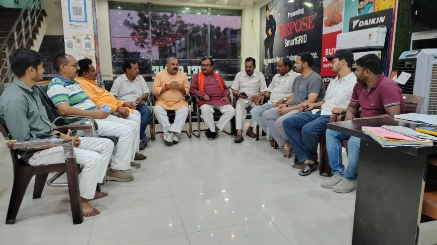 सुलतानपुर: घनस्याम जायसवाल तहसील कादीपुर के अध्यक्ष विजय गिरी बने महामंत्री