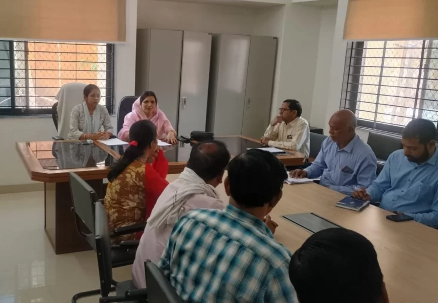 रेलवे ओवर ब्रिज निर्माण को लेकर हुई अहम बैठक, भूमि अधिग्रहण व अतिक्रमण चिन्हांकन के निर्देश