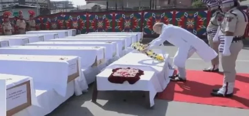 आतंकी हमले के मारे गए लोगों को गृह मंत्री ने दी श्रद्धांजलि