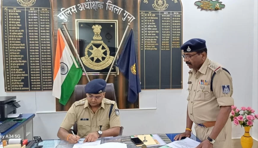 जिले के नवागत पुलिस अधीक्षक अंकित सोनी ने पुलिस अधीक्षक जिला गुना का पदभार संभाला
