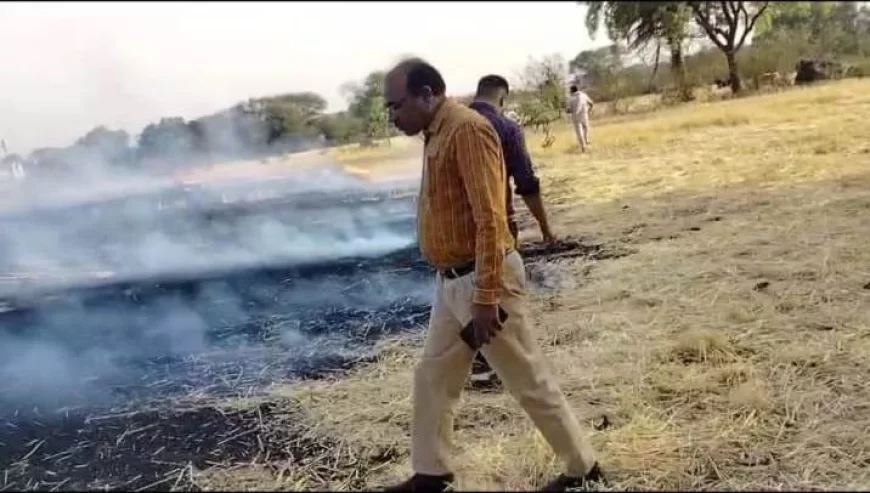 गुना में नरवाई जलाने वाले 310 किसानों पर 10.00 लाख रूपये का लगाया गया जुर्माना