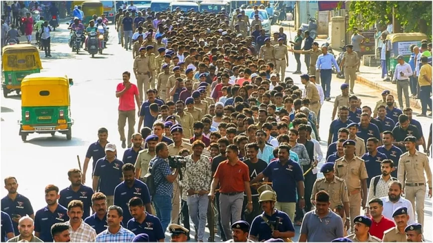 गुजरात में अवैध अप्रवासियों पर बड़ी कार्रवाई, सूरत-अहमदाबाद में हिरासत में हजारों बांग्लादेशी