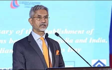 आतंकवाद के खिलाफ लड़ाई में फ्रांस के समर्थन को विदेश मंत्री ने सराहा, कई अहम मुद्दों पर हुई बात