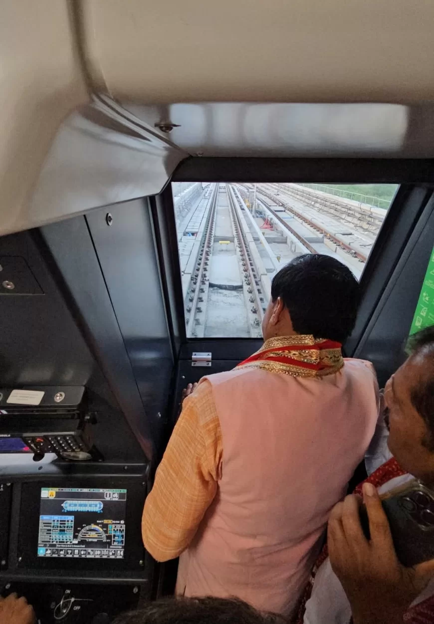 इंदौर मेट्रो पर सवार हुए मुख्यमंत्री, शहर ने रफ्तार पकड़ी