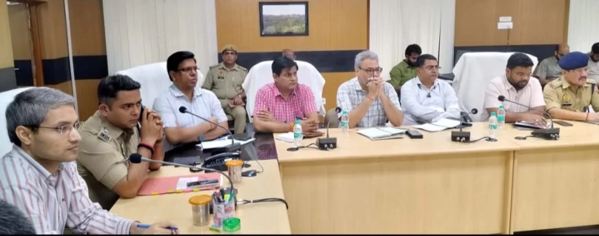 आपसी भाईचारे के बीच मनाएं गंगा दशहरा व बकरीद का पर्व: डीएम