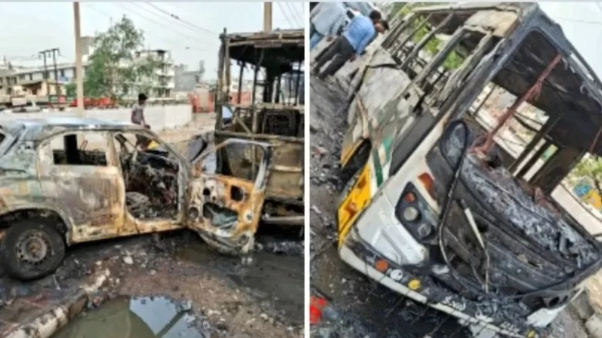 दिल्ली: पंखा रोड पर कार और मिनी बस में भीषण आग, दमकल पहुंचने से पहले जलकर राख