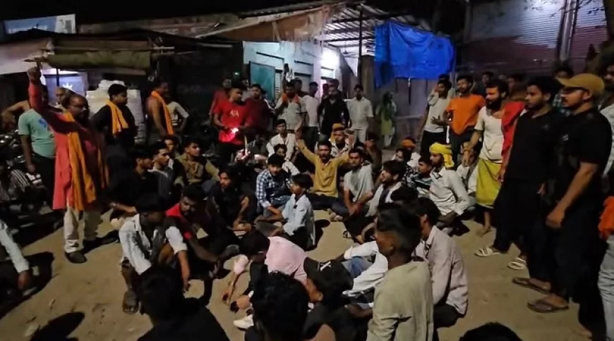 मथुरा: ईदगाह के पास गोवंश के अवशेष मिलने से तनाव...पुलिस से नोकझोंक, फोर्स तैनात