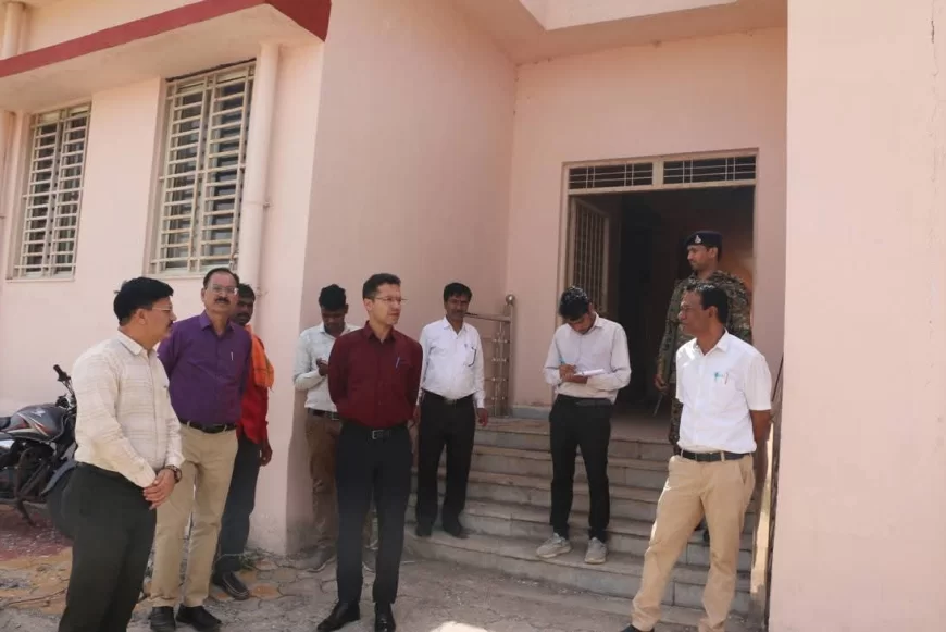 कलेक्टर ने केंद्रीय विद्यालय के संचालन हेतु भवन का किया निरीक्षण