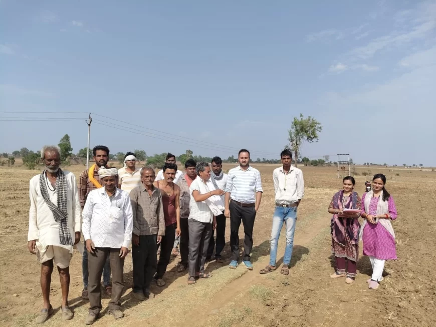 कलेक्टर श्री कन्याल के नवाचार ‘मोबाईल कोर्ट’ के माध्यम से विभिन्न प्रकरणों का किया गया निराकरण