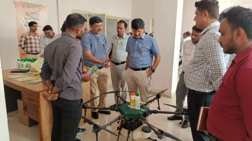कलेक्टर ने इफको नैनो यूरिया और इफको नैनो डीएपी की जानी उपयोग की विधि, ‘खेती को बनाए उत्तम और किसानों के जीवन को सरल’