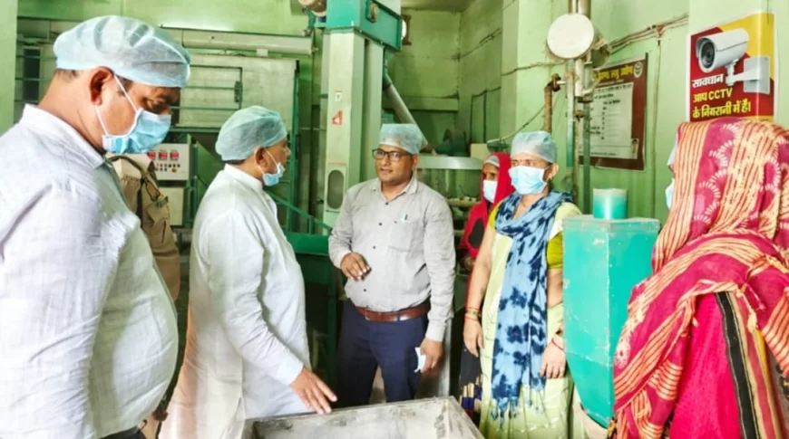 विधायक ने पुष्टाहार निर्माण इकाई का किया निरीक्षण, खंड विकास अधिकारी भी रहे मौजूद