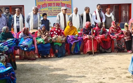 मकर संक्रांति पर रानीपुर कायस्थ गांव में वरिष्ठ नागरिक सम्मान कम्बल वितरण समारोह आयोजित